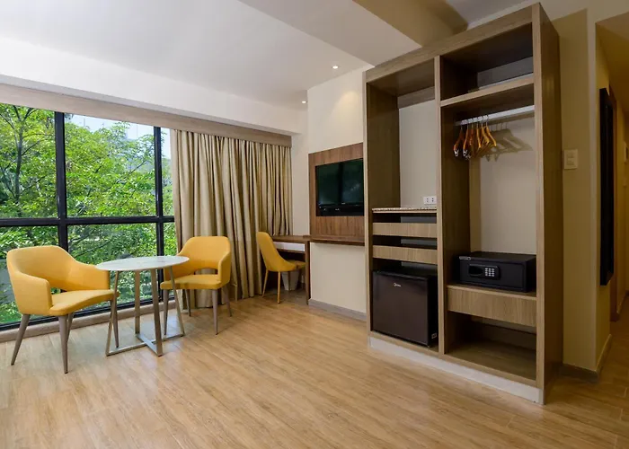 Hotel Surestay By Western Cebu