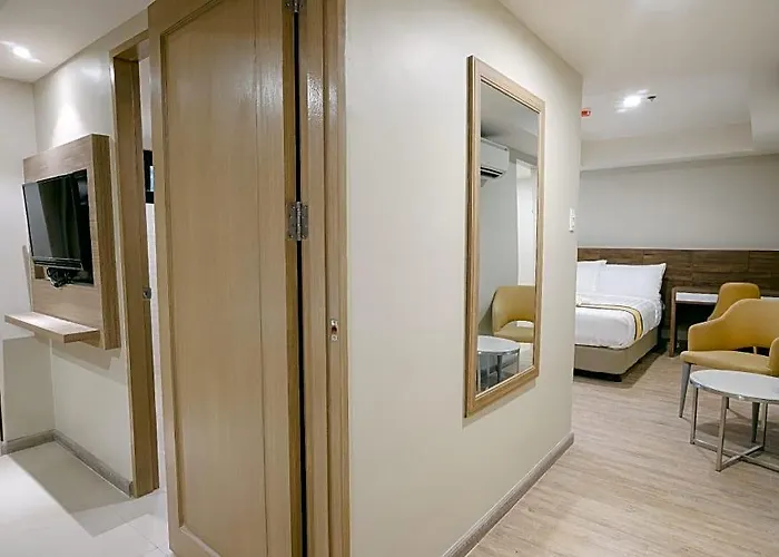 Surestay By Western 3* Cebu