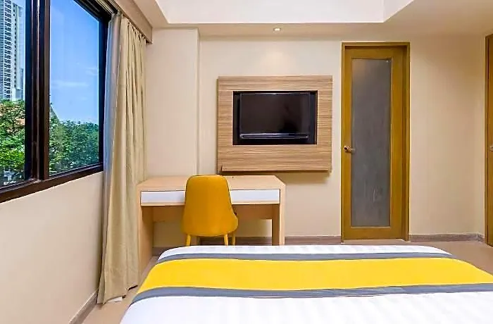 Surestay By Western 3* Cebu